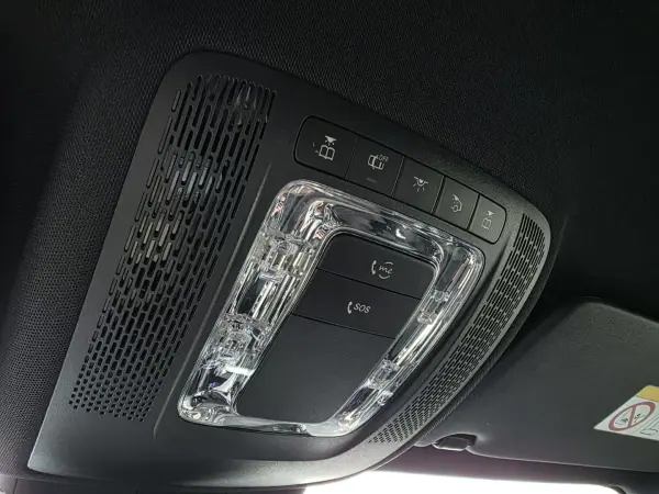 Mercedes-Benz EQB 2025 - 65000 EUR, 20000 km - AUTO.MOTO.pt - 20000km - foto 6 de 23