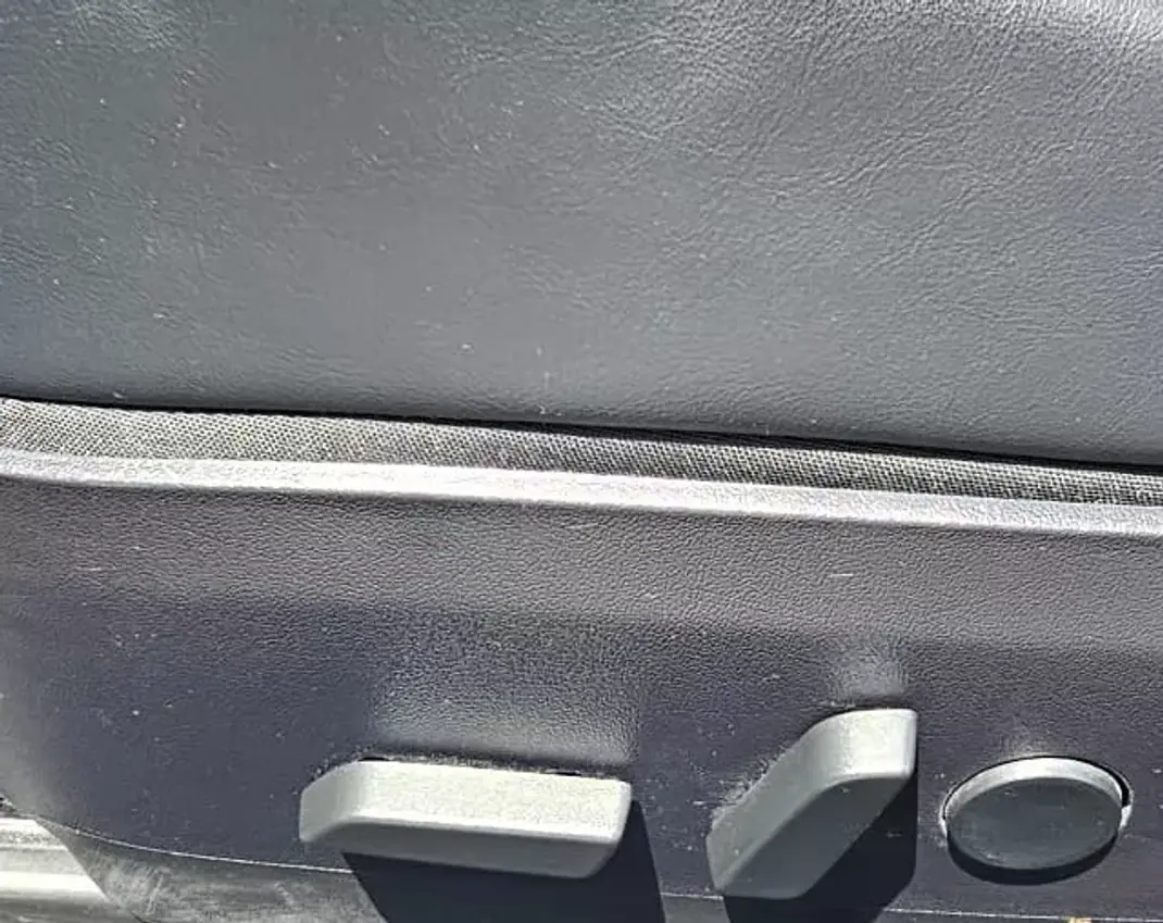 Tesla Model 3 2020 - 25500 EUR, 99000 km - AUTO.MOTO.pt - 99000km - foto 18 de 25
