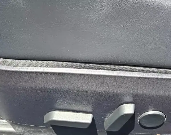 Tesla Model 3 2020 - 25500 EUR, 99000 km - AUTO.MOTO.pt - 99000km - foto 18 de 25