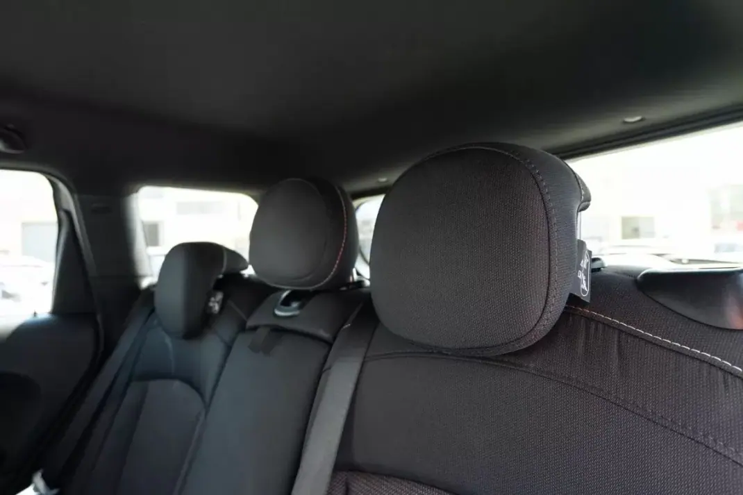 MINI Clubman 2018 - 17800 EUR, 123000 km - 123000km - foto 10 de 24