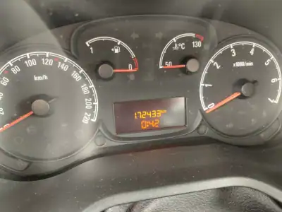 Opel COMBO 2018 - 11900 EUR, 170000 km - AUTO.MOTO.pt - 170000km - foto 6 de 11