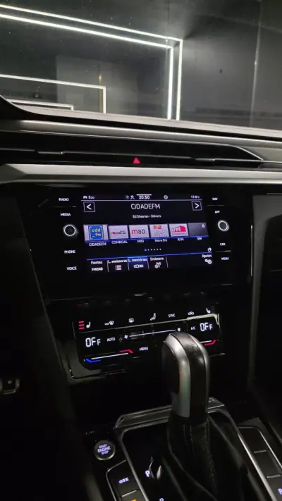 Volkswagen Arteon Shooting Brake 2023 - 30750 EUR, 134000 km - AUTO.MOTO.pt - 134000km - foto 25 de 27