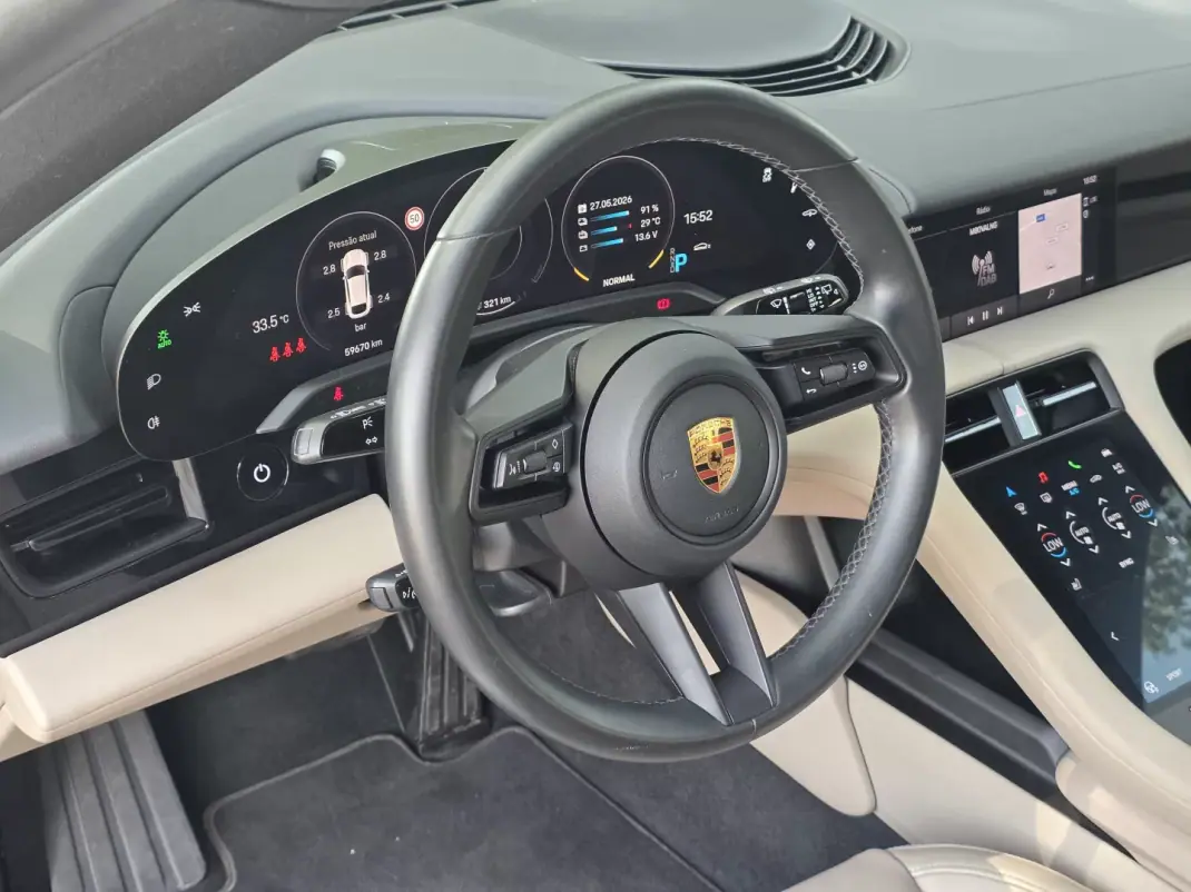 Porsche Taycan Cross Turismo 2021 - 65499 EUR, 59000 km - AUTO.MOTO.pt - 59000km - foto 20 de 40
