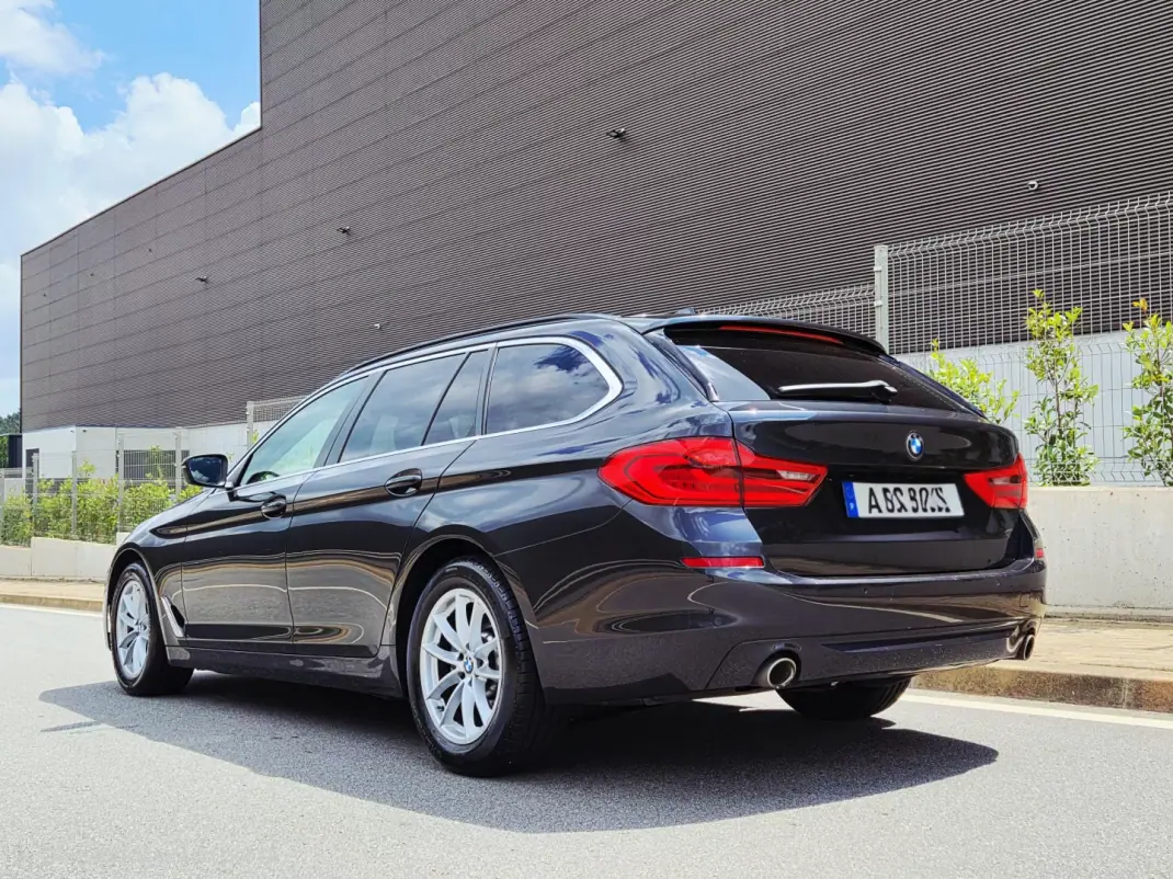 BMW 520 2017 - 19900 EUR, 171000 km - 171000km - foto 13 de 19