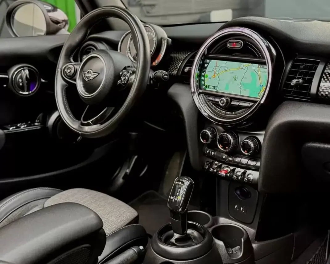 MINI 2018 - 25950 EUR, 154815 km - AUTO.MOTO.pt - 154815km - foto 29 de 35