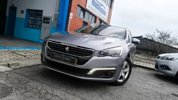 Peugeot 508 SW 2015 - 9900 EUR, 240000 km - AUTO.MOTO.pt - 240000km - foto 13 de 17