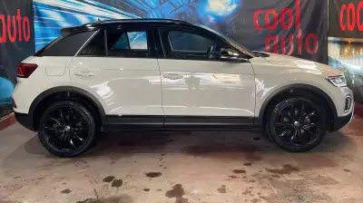 Volkswagen T-Roc 2023 - 21100 EUR, 51000 km - AUTO.MOTO.pt - 51000km - foto 4 de 49