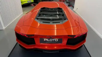 Lamborghini Aventador 2012 - 349900 EUR, 17929 km - AUTO.MOTO.pt - 17929km - foto 13 de 39