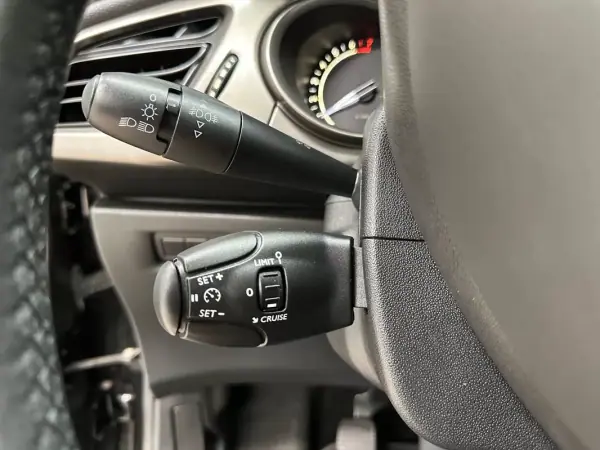Citroën C3 2016 - 7800 EUR, 87945 km - AUTO.MOTO.pt - 87945km - foto 14 de 18