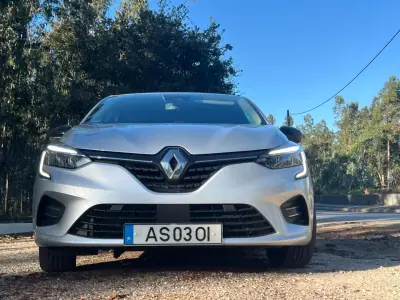 Renault Clio 2022 - 15750 EUR, 120180 km - 120180km - foto 2 de 46