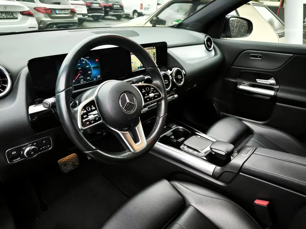Mercedes-Benz GLA 200 2021 - 28950 EUR, 169900 km - AUTO.MOTO.pt - 169900km - foto 4 de 8
