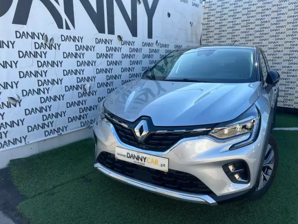 Renault Captur 2020 - 17490 EUR, 59000 km - AUTO.MOTO.pt - 59000km - foto 2 de 15