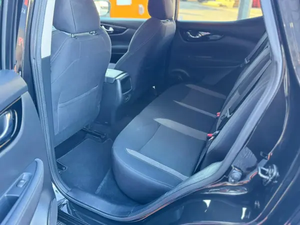 Nissan Qashqai 2020 - 20900 EUR, 73588 km - AUTO.MOTO.pt - 73588km - foto 15 de 16