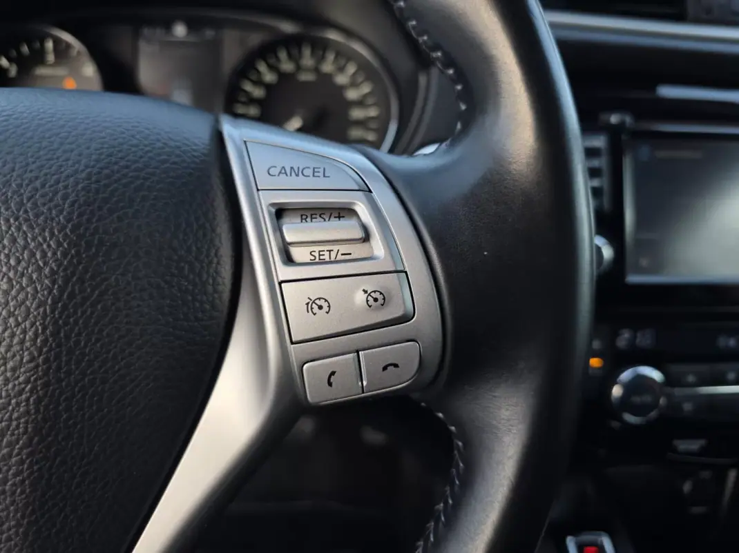 Nissan Qashqai 2015 - 13990 EUR, 146000 km - AUTO.MOTO.pt - 146000km - foto 36 de 40