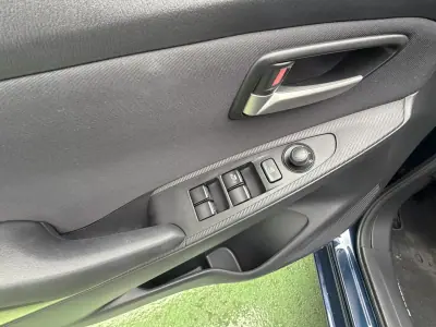 Mazda 2 2019 - 14350 EUR, 55422 km - AUTO.MOTO.pt - 55422km - foto 6 de 17