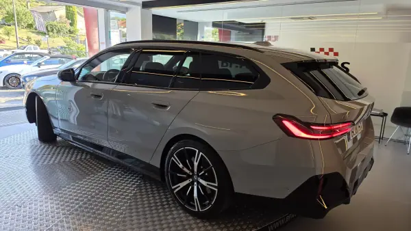 BMW i5 2024 - 52900 EUR, 121823 km - AUTO.MOTO.pt - 121823km - foto 22 de 57