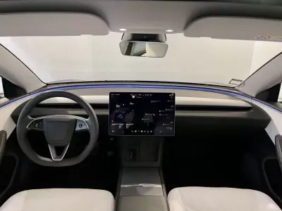 Tesla Model 3 2024 — foto 5 de 51