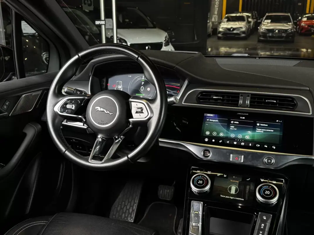 Jaguar I-Pace 2018 - 26990 EUR, 118500 km - AUTO.MOTO.pt - 118500km - foto 19 de 35