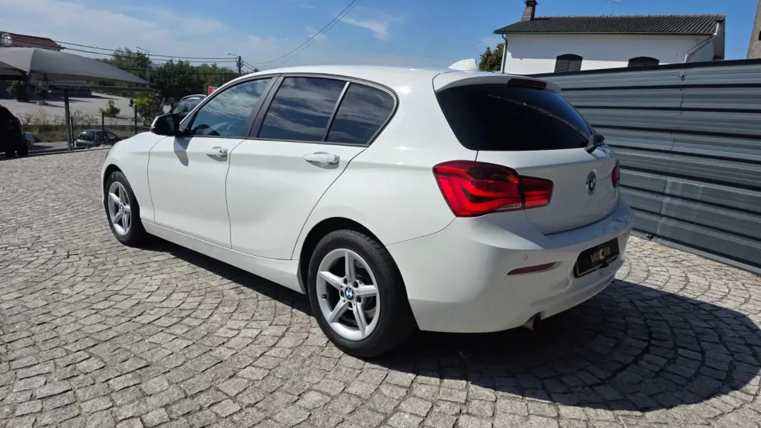 BMW 116 2017 - 15890 EUR, 152000 km - 152000km - foto 6 de 33