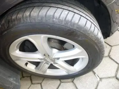 Audi A4 Avant 2015 - 14300 EUR, 199800 km - AUTO.MOTO.pt - 199800km - foto 14 de 14