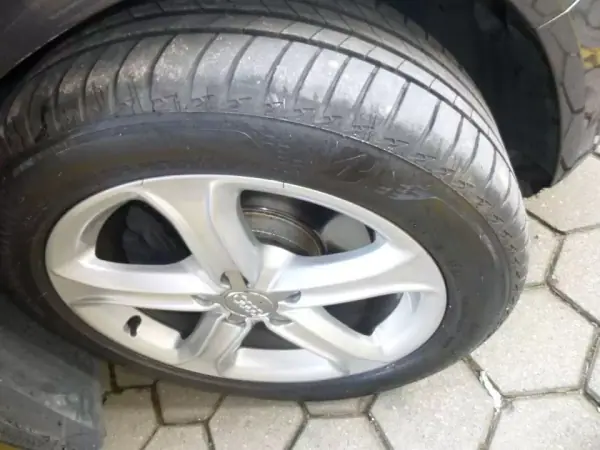 Audi A4 Avant 2015 - 14300 EUR, 199800 km - AUTO.MOTO.pt - 199800km - foto 14 de 14