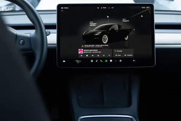 Tesla Model 3 2023 - 32900 EUR, 77000 km - AUTO.MOTO.pt - 77000km - foto 14 de 26