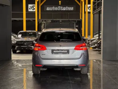 Peugeot 308 SW 2021 — photo 6 of 23