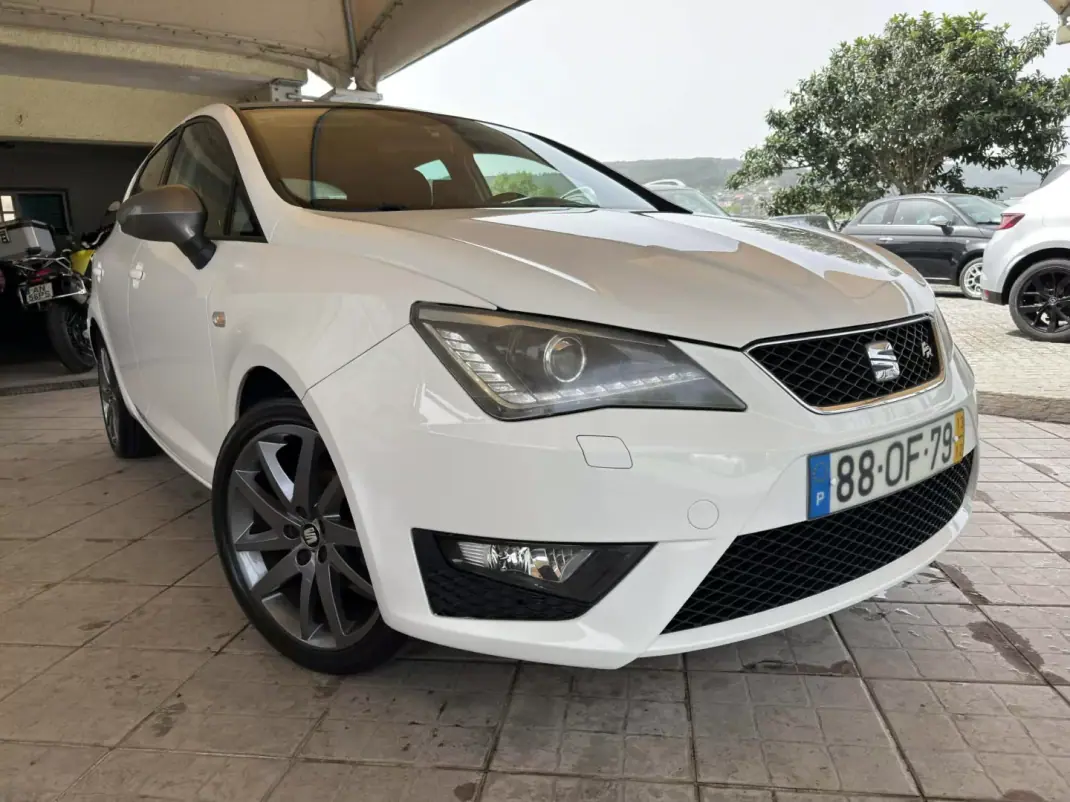 SEAT Ibiza 2013 - 9950 EUR, 120356 km - AUTO.MOTO.pt - 120356km - foto 11 de 29