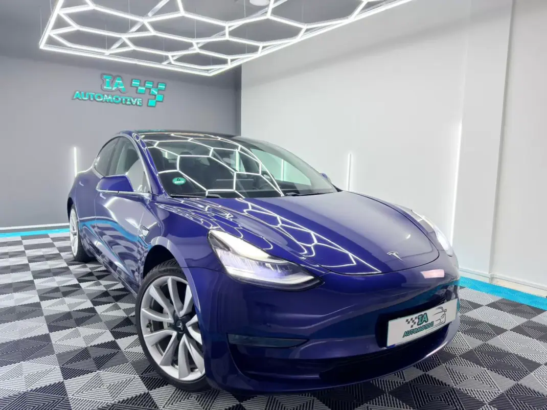 Tesla Model 3 2019 - 17000 EUR, 233000 km - AUTO.MOTO.pt - 233000km - foto 3 de 20