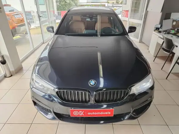 BMW 520 2017 - 27250 EUR, 149150 km - AUTO.MOTO.pt - 149150km - foto 4 de 40