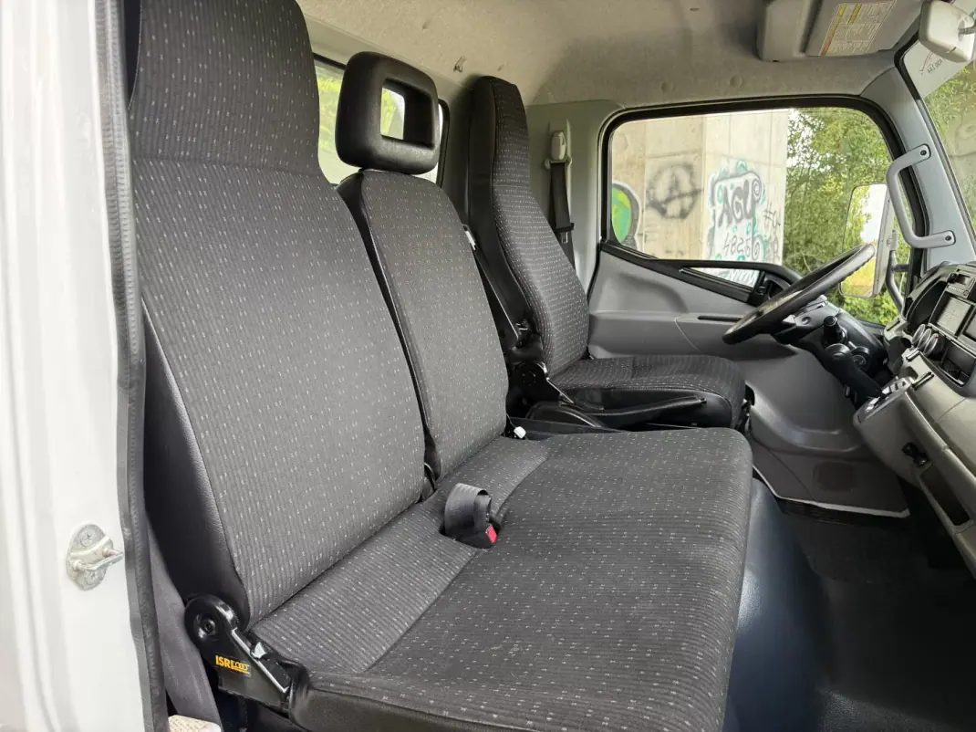 Mitsubishi 2019 - 27600 EUR, 144000 km - AUTO.MOTO.pt - 144000km - foto 19 de 25