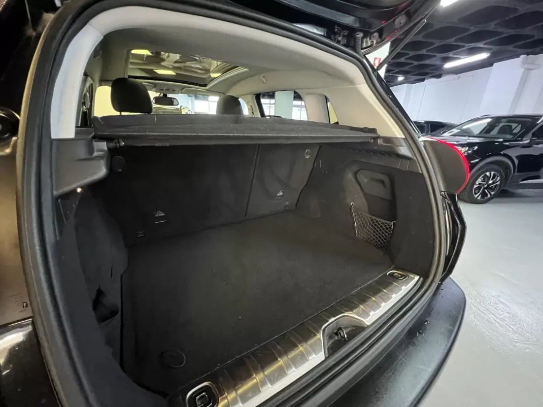 Peugeot 2008 2017 - 9990 EUR, 110000 km - AUTO.MOTO.pt - 110000km - foto 46 de 47