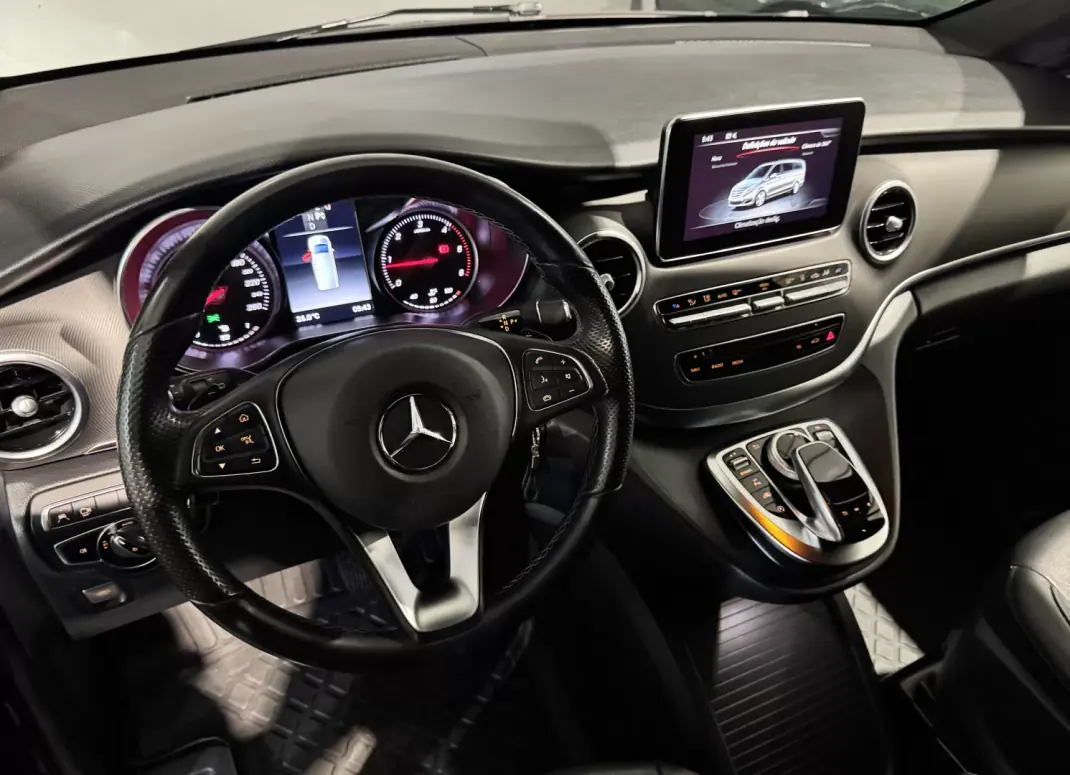 Mercedes-Benz V 250 2019 - 57500 EUR, 110504 km - 110504km - foto 59 de 71