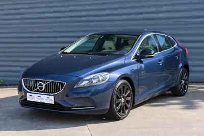 Volvo V40 2013 — photo 3 of 35