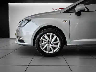 SEAT Ibiza 2015 - 11950 EUR, 80000 km - AUTO.MOTO.pt - 80000km - foto 43 de 60