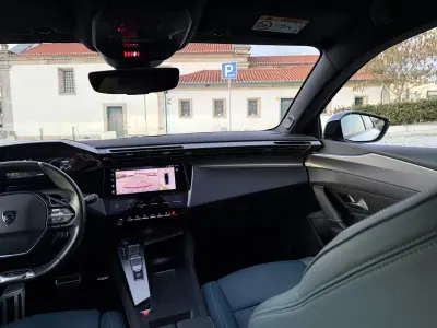 Peugeot 308 2021 - 25000 EUR, 58000 km - AUTO.MOTO.pt - 58000km - foto 33 de 38