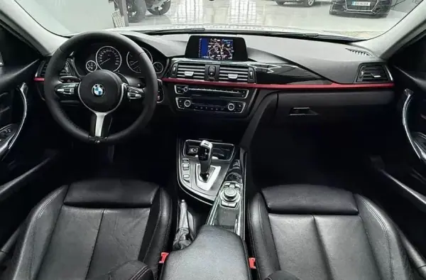 BMW 320 2015 - 18950 EUR, 212712 km - AUTO.MOTO.pt - 212712km - foto 26 de 28