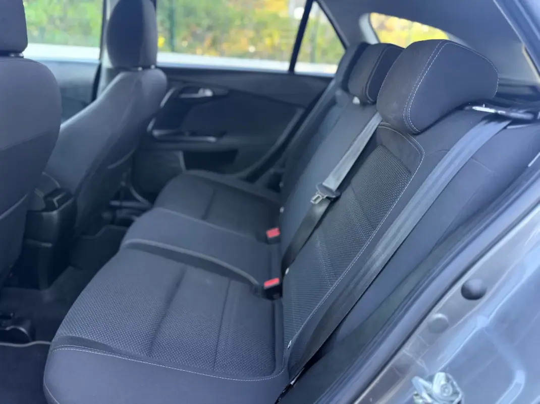 Fiat Tipo Station Wagon 2019 - 9999 EUR, 120000 km - AUTO.MOTO.pt - 120000km - foto 8 de 12