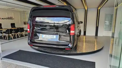 Mercedes-Benz Vito Tourer 2019 - 34900 EUR, 99800 km - AUTO.MOTO.pt - 99800km - foto 4 de 29