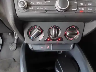 Audi A1 2011 - 8650 EUR, 215600 km - AUTO.MOTO.pt - 215600km - foto 30 de 32