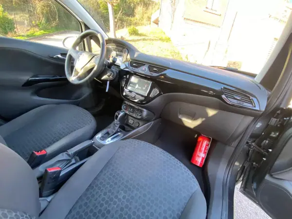 Opel Corsa 2023 - 12900 EUR, 26000 km - AUTO.MOTO.pt - 26000km - foto 8 de 9