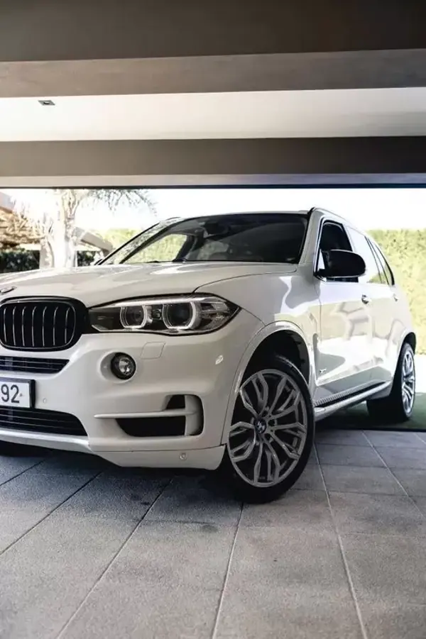 BMW X5 2014 - 25900 EUR, 170000 km - AUTO.MOTO.pt - 170000km - foto 2 de 25