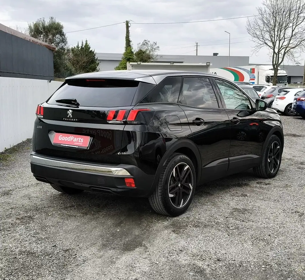 Peugeot 3008 2018 - 15990 EUR, 200391 km - AUTO.MOTO.pt - 200391km - foto 8 de 25