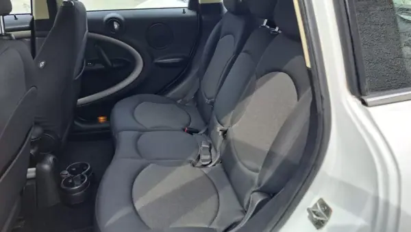 MINI Countryman 2014 - 11980 EUR, 124321 km - AUTO.MOTO.pt - 124321km - foto 27 de 43