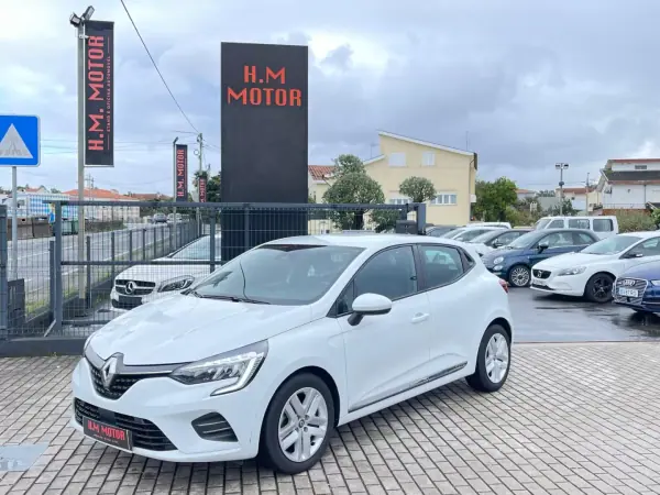Renault Clio 2022 - 15900 EUR, 21000 km - AUTO.MOTO.pt - 21000km - foto 2 de 11