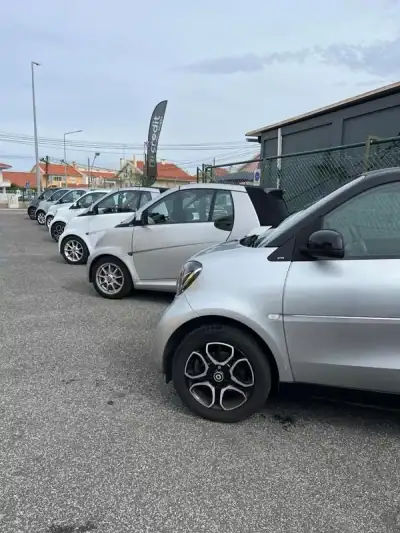 Smart Fortwo Cabrio 2016 - 10780 EUR, 139000 km - AUTO.MOTO.pt - 139000km - foto 7 de 17