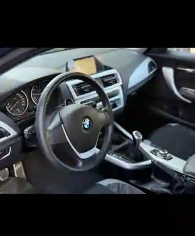 BMW 118 2016 - 15900 EUR, 60000 km - AUTO.MOTO.pt - 60000km - foto 5 de 8