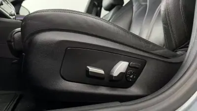 BMW 530e 2022 - 28990 EUR, 181352 km - AUTO.MOTO.pt - 181352km - foto 16 de 33