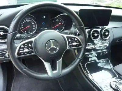 Mercedes-Benz C 300 2020 - 28900 EUR, 90842 km - AUTO.MOTO.pt - 90842km - foto 10 de 27