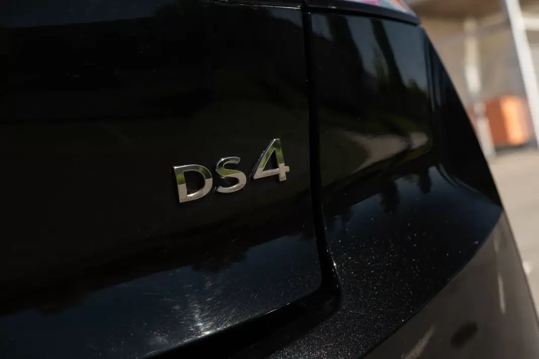 DS DS4 2022 - 24900 EUR, 82625 km - 82625km - foto 5 de 26